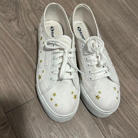 Star running shoes - Picture 1 of 3